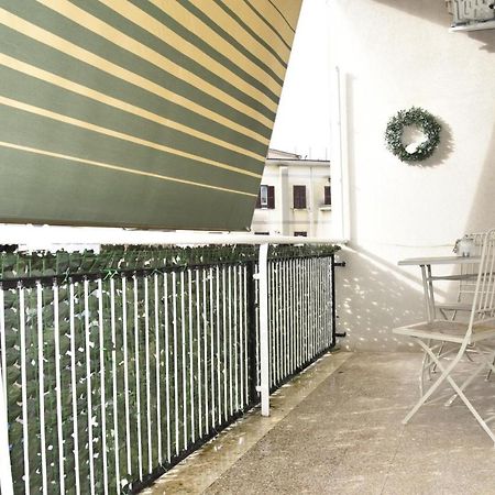 Nathanaele House Via Tuscolana Rome Exterior photo